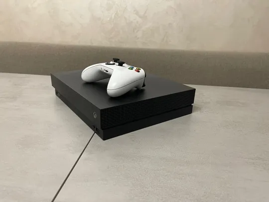 Купити Ігрова приставка Microsoft Xbox One X, Model 1787, 4K, 1TB + джойстик 
