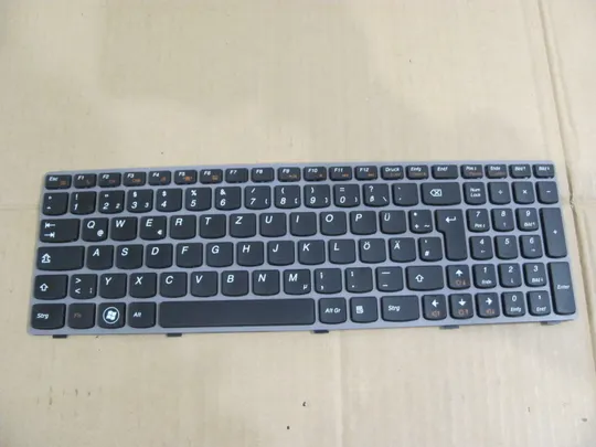 727-7 клавіатура робоча PK130HB2A18 9Z.N6ESC.00G для Lenovo IdeaPad Y570 оригінал Ціна