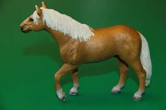 Купити КІНЬ ЖЕРЕБЕЦЬ животные SCHLEICH 90-100мм ФРН ФРГ