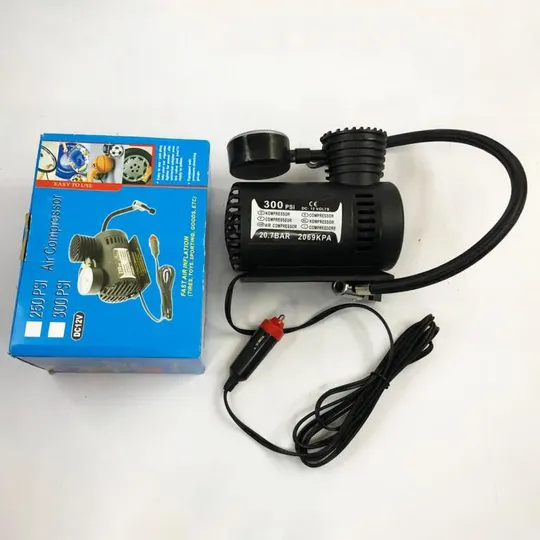 Автомобильный компрессор насос Air Pomp Ji030. Товaры для автомобиля надуть колеса за 2 минуты Де купити