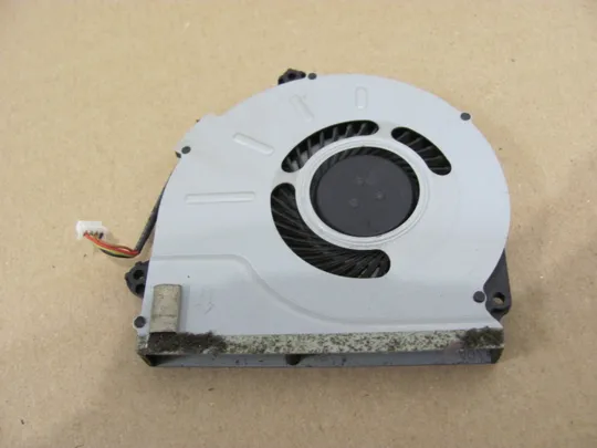 420-14 Вентилятор (кулер, FAN) DC28000BPS0 для  Lenovo  G50-70, G40-70, G40-30, G40-45AT, Z50-70  оригінал Інтернет-аукціон