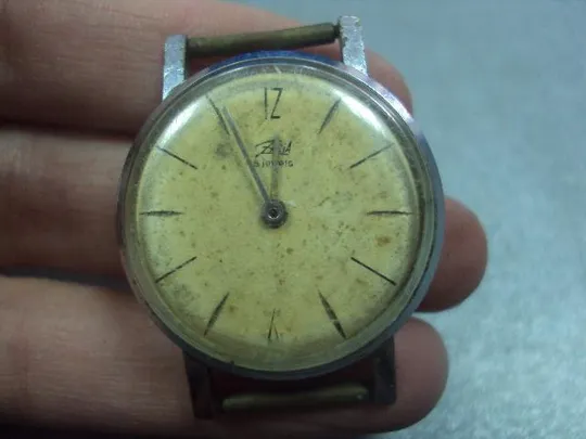 часы наручные юношеские Заря 15 камней №3102 З аукціону