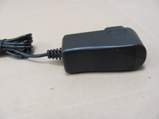 адаптер живлення GOSPELL G0612U-050-200 5V 2A 5,5х2,5 mm  оригінал ЦІКАВИТЬ ОПТ Інтернет-аукціон