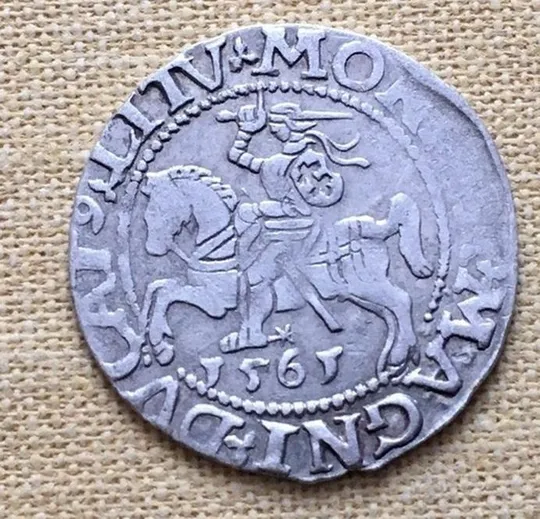 1561 год серебряный полугрош рыцарь с мечом на коне Литва отличный kf564  срібний півгрош Ціна