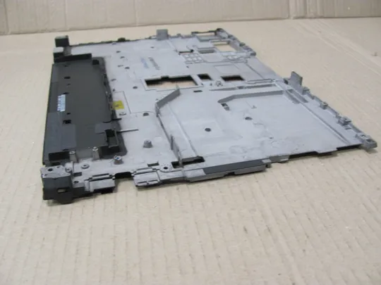 389-29 середня частина кріплення корпуса SM10A39184 для  LENOVO Thinkpad  T440p  оригінал З аукціону