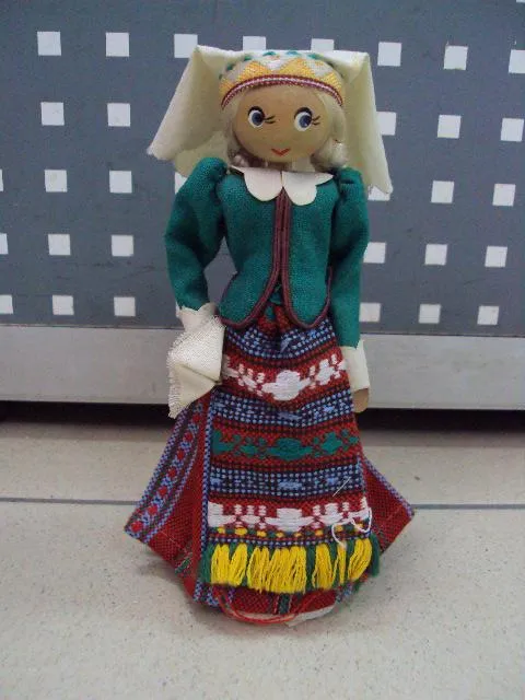 Сувенир фигура статуэтка прибалтка кукла игрушка высота 18 см №11782 Ціна