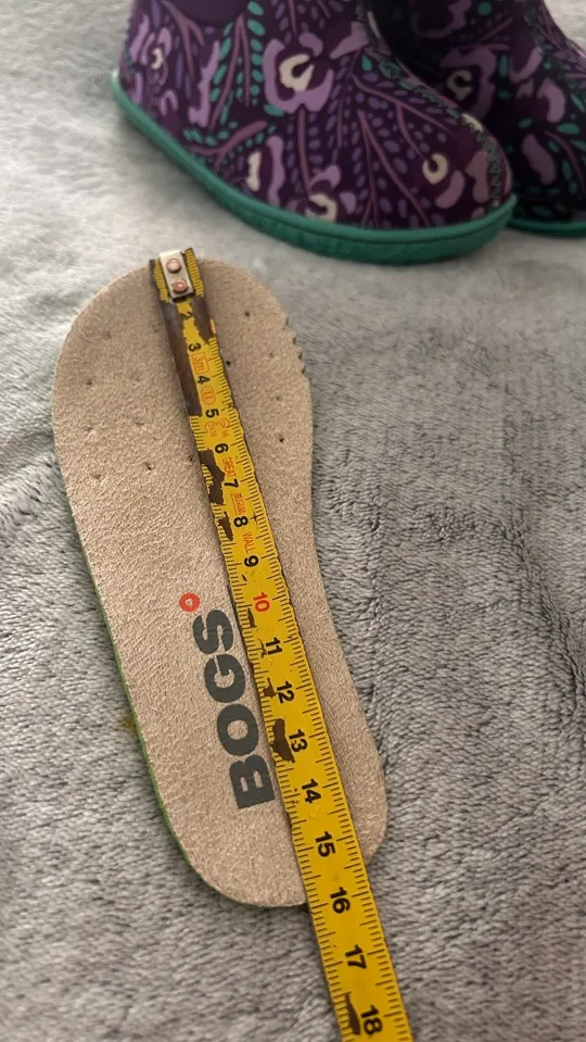 Теплі дитячі водонепроникні чоботи Bogs Характеристики