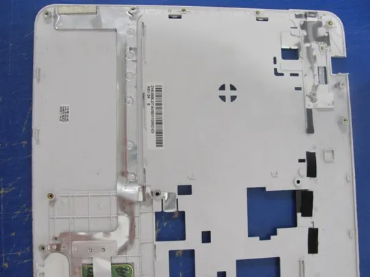 №307-3 панель палмрест тачпад ZYE3BBLDTA0I для Toshiba Satellite L750 L755 оригінал З аукціону