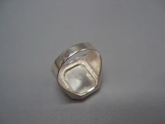 Кольцо перстень прямоугольник печатка серебро Украина вес 11,29 г 21-21,5 размер 21х18,5х15мм №15437 Недорого