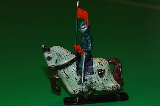 лицар із прапором на коні 55-60мм рыцарь STARLUX Франція З аукціону