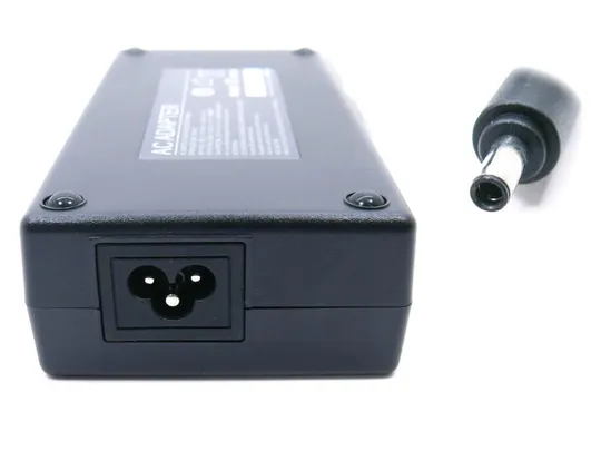 Купити Блок питания для Dell Precision M3800 Mobile Workstation (19.5V 7.7A 150W (4.5*3.0+pin)).