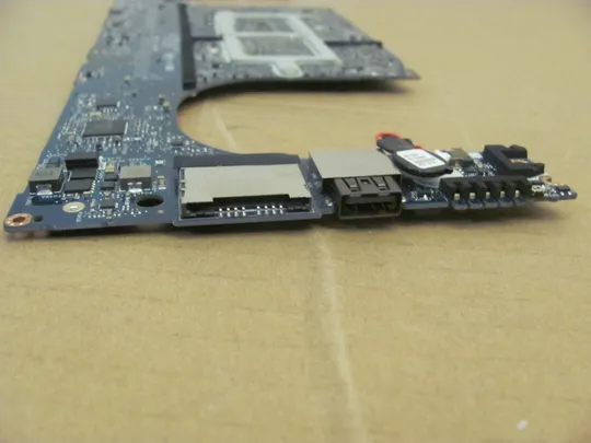 номер0917-5 материнська плата Mainboard Материнка Основна плата Системна плата Плата системи Laptop motherboard мамка ноутбучна плата CAM00 \ 01 LA-E331P SR32N Intel Core i7-7820HQ  для Dell Precision 5520, XPS 15 9560  оригінал Торговий майданчик