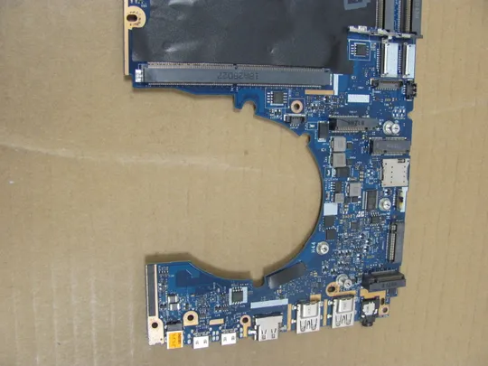 номер0928-6 материнська плата APW50 LA-C381P 848221-001 SR2FU  i7-6820HQ  для HP Zbook 15 G3 G4 оригінал Інтернет-аукціон