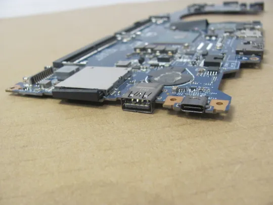 номер0178-25 материнська плата Mainboard Материнка Основна плата Системна плата Плата системи Laptop motherboard мамка ноутбучна плата SR32N i7-7820HQ CDP70 LA-E141P для Dell Latitude E5480 оригінал Інтернет-аукціон