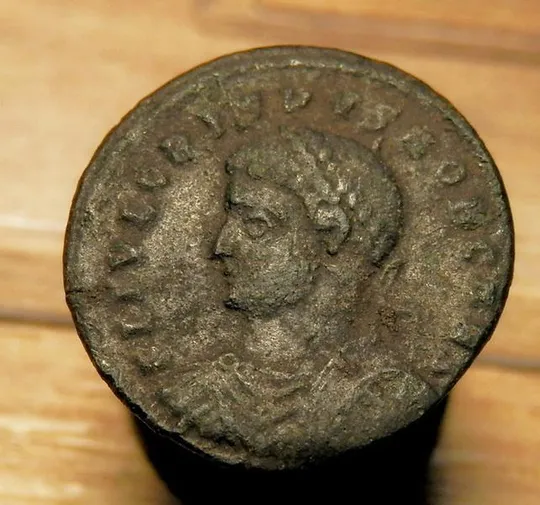 НАСТОЯЩАЯ ДРЕВНЯЯ монета римский военный лагерь Констанций II правитель 340 г. н.э.  RC742 Ціна