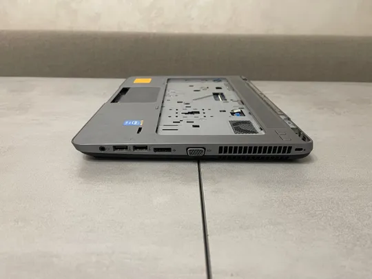 HP Probook 640 G1: нижня частина корпусу + материнська плата #744016-601 не робоча, динаміки, охолодження та ін Продаж