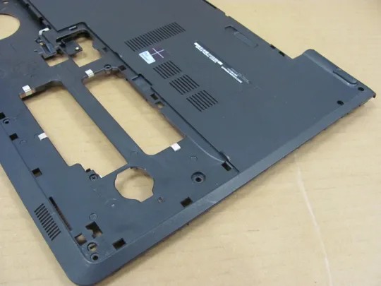 771-18 Кришка дно піддон корпуса 01GC28 AP1AS000300 для  DELL Inspiron 17 5755 5758 5759  оригінал в Україні