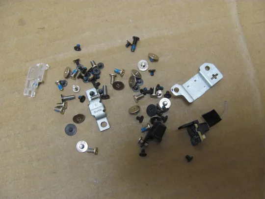 номер0943-7 кріплення гвинти для  Dell Alienware 17 R4 R5 оригінал Продаж