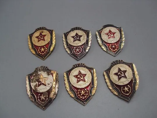 знак отличник советской армии лот 6 шт №14839 Ціна