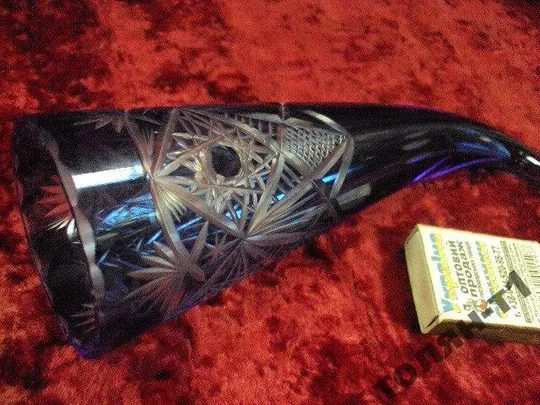 рог кобальт хрусталь З аукціону