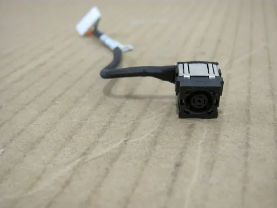 номер0304-13 роз'єм живлення Роз'єм зарядки Гніздо живлення Штекера живлення Зарядний порт Роз'єм адаптера живлення power connector  0KF5K5 450.00H05.0022 для Dell Inspiron 15 3541 3542 3543 оригінал З аукціону