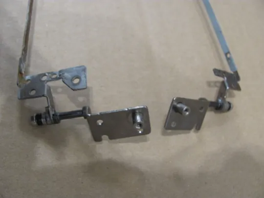 425-1  кріплення з петлями  33.4JW09.XXX для Lenovo B560, B565, V560    оригінал Де купити