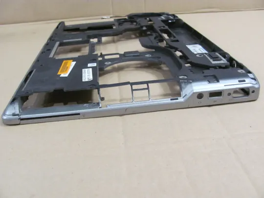 372-14 Кришка дно піддон корпуса 06CX42 AM0FH000100  для DELL LATITUDE E6520  оригінал в Україні