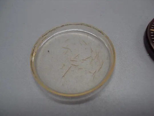 Механизм, циферблат и пластиковое стекло наручные часы Полет 17 камней календарь не на ходу №14620 Характеристики