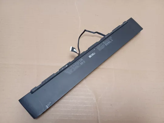 номер1057-25 заглушка корпуса Пробка Заглушка роз’єму Кришка порту 0NK1FG AM2KH000B03 для Dell Alienware M15 R2 оригінал Де купити