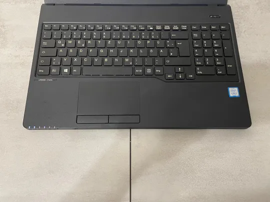 Ноутбук Fujitsu LifeBook A557, 15,6&quot; FHD IPS, i5-7200U, 16GB, 250GB SSD. Гарантія З аукціону