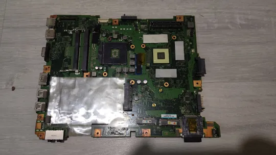 Купити материнська плата Fujitsu N720 2gb nvidia K1000M Робоча