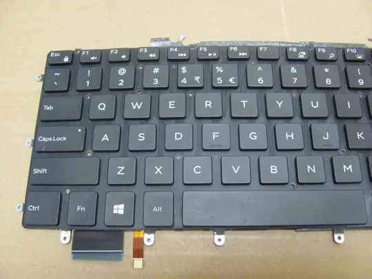 Купити номер0954-13 клавіатура ДОНОР 0WDHC2 для DELL XPS 15 7590 9550 9560 9570 Inspiron 7568 2-in-1 7558 Precision 5510 5520 5530 5540  оригінал