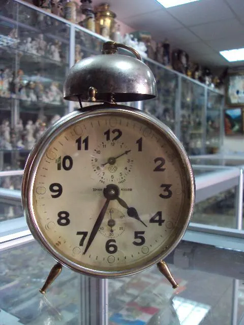 Купити часы будильник гос трест точной механики