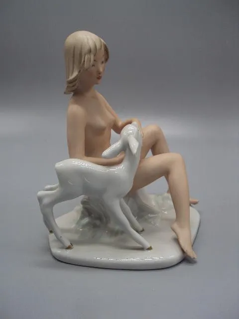 Фигура фарфор Wallendorf Steiner обнаженная девушка с оленем с олененком ню Валлендорф Германия Інтернет-аукціон