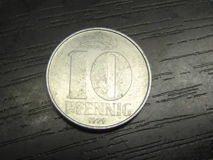 фото, 10 пфенігів 1979 НДР