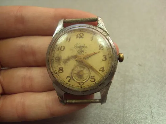 часы наручные победа мчз №352 Ціна