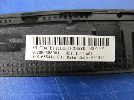 номер0117-5 рамка для матриці 6070B0585901 685411-001 для HP ELITEBOOK 2570P оригінал Характеристики