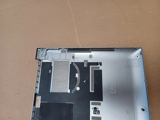 номер1051-11 Кришка дно піддон корпуса Нижний корпус для ноутбука Низ Корпус D AM37F000313 09RFWJ для Dell Precison 15 5550 5560 5570  оригінал Недорого