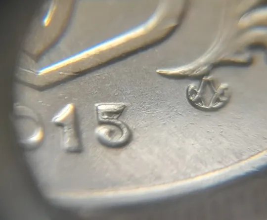 Купити (7370) 10 копійок 2015 різновид викрошок і розколів на аверсі (10 копеек 2015 брак)