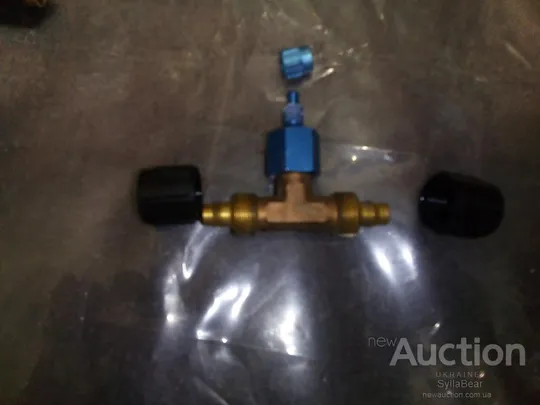 Купити ФІТІНГ ТРІЙНИК ЛАТУННИЙ РІЗЬБОВИЙ D=8ММ, D=4ММ