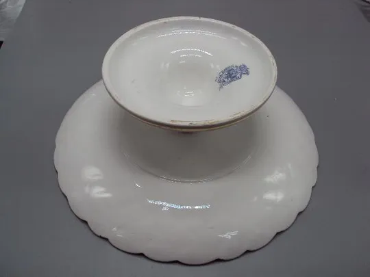 Фруктовница розовая фарфор М.С. Кузнецова Тверь тарелка на подставке размер 9,6 х 26,5 см №13348 Де купити