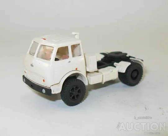 МАЗ-5429 (МАЗ-504В) седельный тягач - 1:87 H0 Ціна