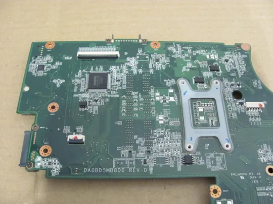 номер0307-13  материнська плата Mainboard Материнка Основна плата Системна плата Плата системи Laptop motherboard мамка  ноутбучна плата DA0BD5MB8D0  для Toshiba Satellite L70 L70-A C70 C70-A оригінал Характеристики