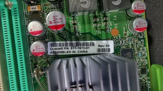 Купити райзер на 8 планок памяти для серверов Sun Oracle T4-2/ X4470-M2/7420/X2-4 Memory Riser Assembly Boa