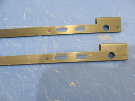 номер0169-9 заглушка корпуса Пробка Заглушка роз’єму Кришка порту для Dell Latitude E7440 оригінал З аукціону