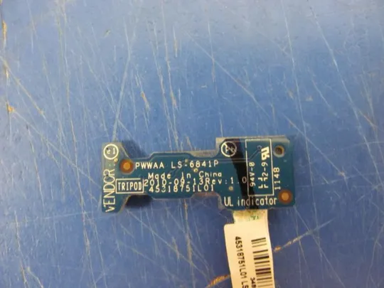 №309-10 плата кнопки ВКЛ LS-6841P 45318751L01 для Toshiba Satellite C660 оригінал З аукціону