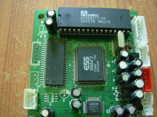 Amic A290021 T-70 та ESS Visba 3 ES3890F F403 З аукціону