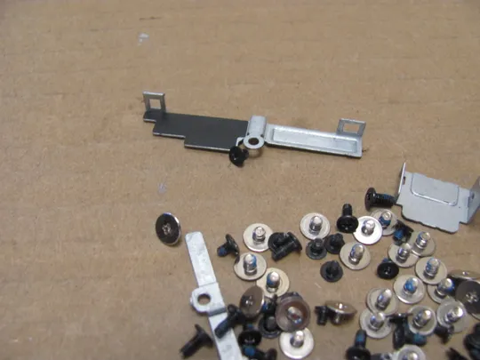 номер1002-7 комплектуюче кріплення гвинти  для Dell Precision 7750 7760  оригінал Продаж