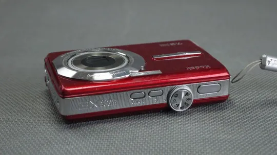 Цифровой фотоаппарат 7.2Mpix Kodak EasyShare MD763 + x3.0 Optical Aspheric lens Вживане З аукціону