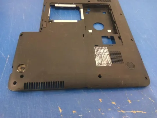 №313-5 Кришка дно піддон корпуса H000037400 13N0-ZXA0201 для TOSHIBA L870 оригінал З аукціону